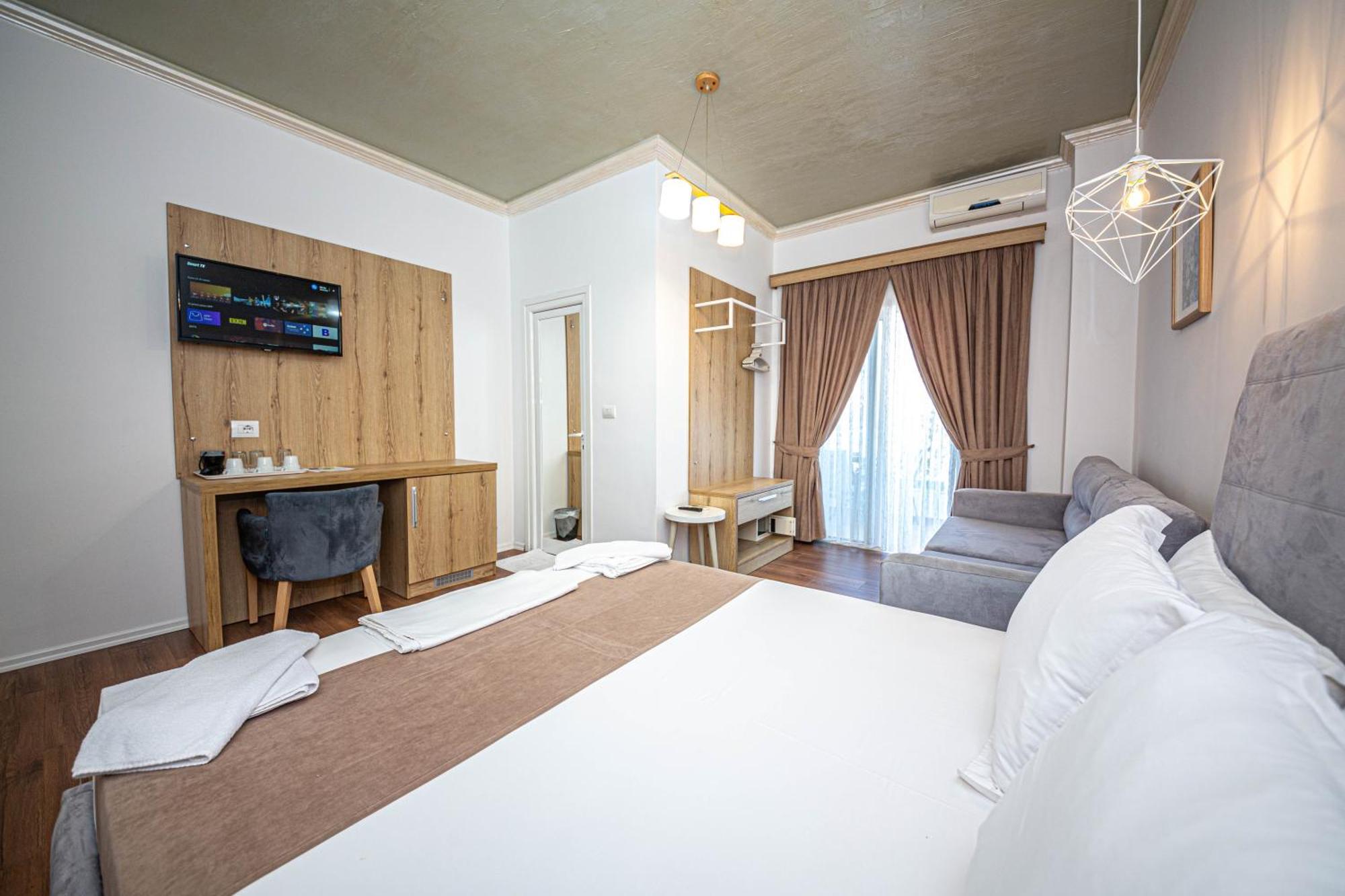 Hotel Murati Ксамил Екстериор снимка