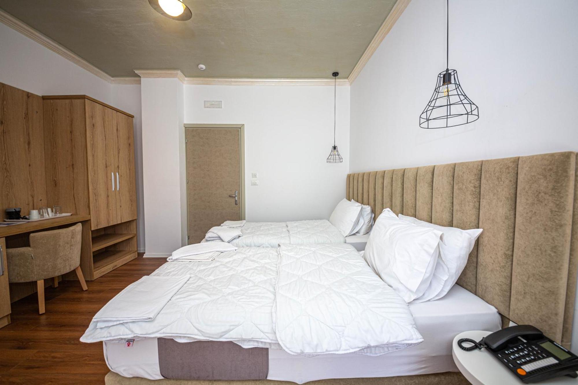 Hotel Murati Ксамил Екстериор снимка